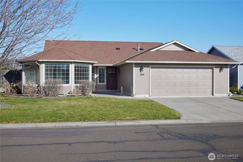 2081 Gemstone Dr, Walla Walla, WA, 99362-8201 | Card Image