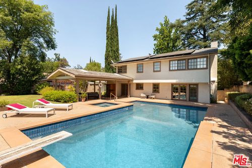 5433 Rozie Ave, Woodland Hills, CA, 91367-5760 | Card Image