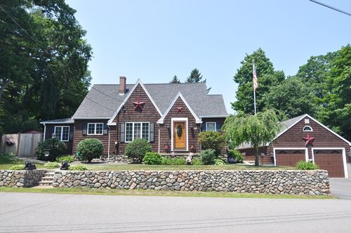 10 Mount Vernon St, Middleton, MA, 01949-2216 | Card Image