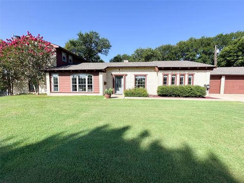 654 S Falling Leaves Dr, Waxahachie, TX, 75167-9056 | Card Image