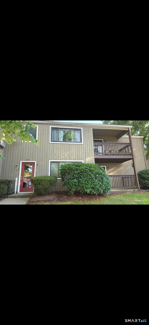 b-20 Leslie Rd, Bridgeport, CT, 06606-2074 | Card Image