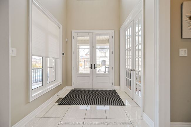 39 Munsie Dr, House other with 6 bedrooms, 7 bathrooms and 4 parking in Nobleton ON | Image 4