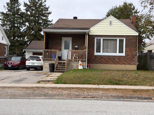 973 Ann St, North Bay, ON, P1B5M3 | Card Image