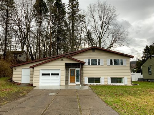 1224 Louise Dr, Cortland, NY, 13045 | Card Image