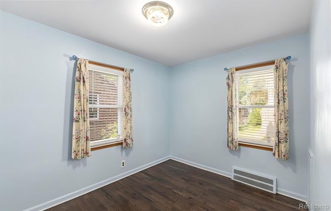 Bedroom | Image 6