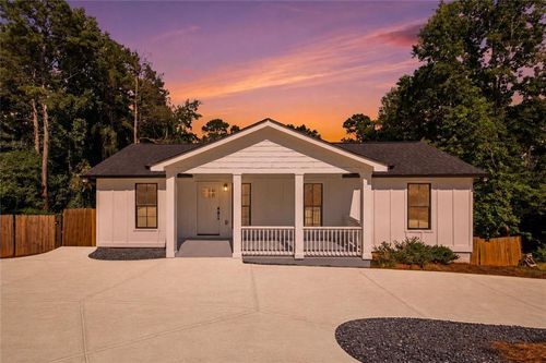 5875 Maple Creek Dr, Buford, GA, 30518-2260 | Card Image