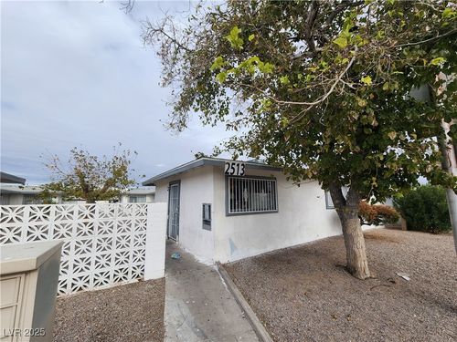 2513 Cedar Ave, Las Vegas, NV, 89101-3578 | Card Image