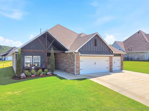 18960 E Orchard Cir, Catoosa, OK, 74015-6571 | Card Image