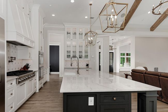 Kitchen | Image 12
