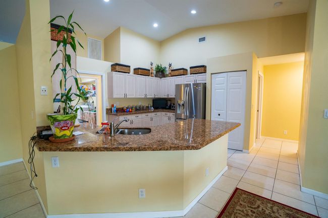 165 Cypress Trce, House other with 4 bedrooms, 3 bathrooms and null parking in Royal Palm Beach FL | Image 20