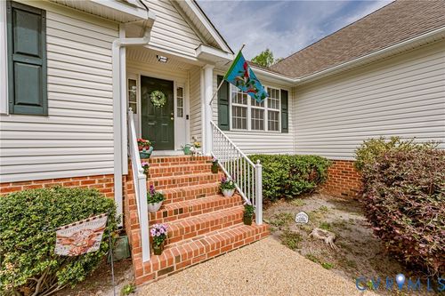 2205 Silver St, Aylett, VA, 23009-3061 | Card Image