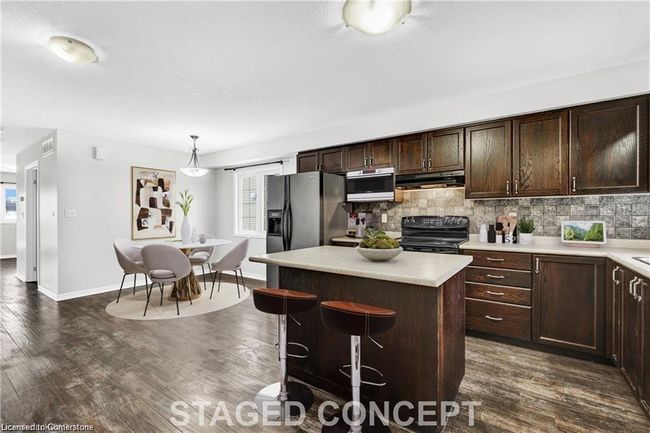 2C - 1941 Ottawa St S, Townhouse with 3 bedrooms, 2 bathrooms and 2 parking in Kitchener ON | Image 4