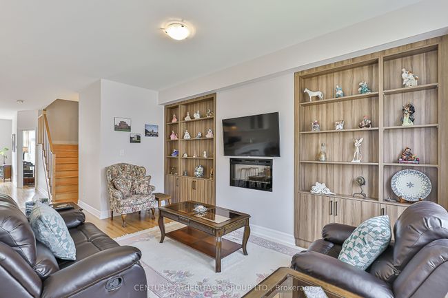 20 Vantage Loop, House attached with 4 bedrooms, 4 bathrooms and 2 parking in Newmarket ON | Image 12