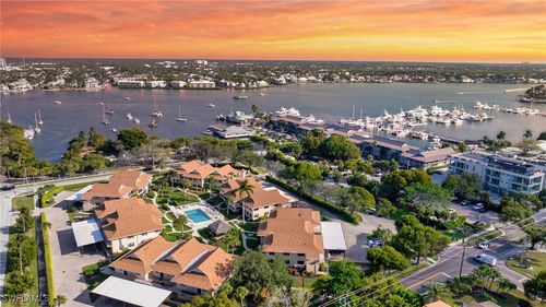 apt-d201-1100 9th St S, NAPLES, FL, 34102-7305 | Card Image