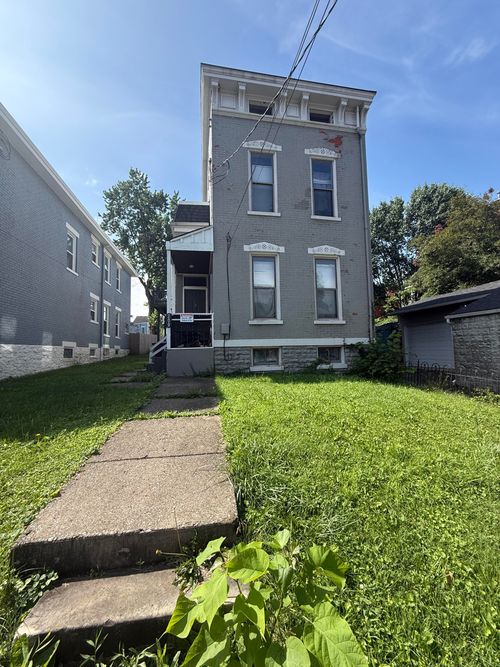 209 Byrd St, Covington, KY, 41011-3432 | Card Image