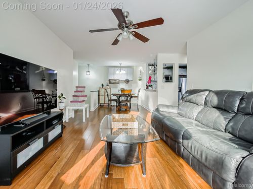 apt-2-45000 Bayview Dr, Novi, MI, 48377-1384 | Card Image