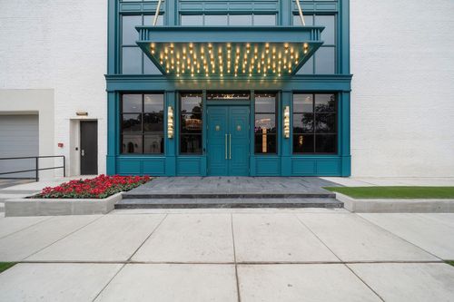 803-2323 San Felipe St, Houston, TX, 77019-3401 | Card Image