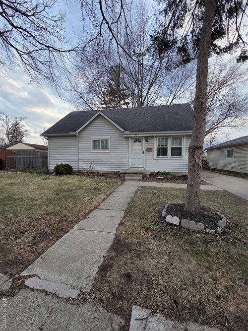 5852 Beech Daly Rd, Taylor, MI, 48180-1130 | Card Image