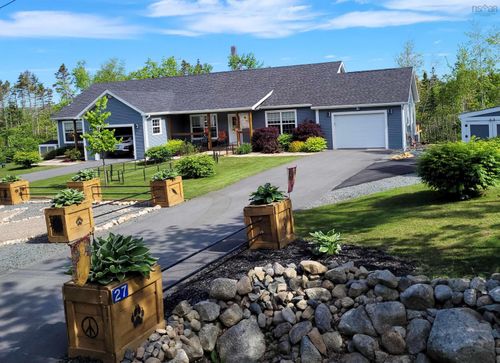 27/29 Pioneer Hill, Whites Lake, NS, B3T1W7 | Card Image