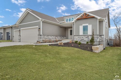 14045 S Landon St, Olathe, KS, 66061-4562 | Card Image