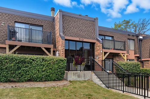 apt-1c-712 Tipperary Ct, Schaumburg, IL, 60193-3293 | Card Image