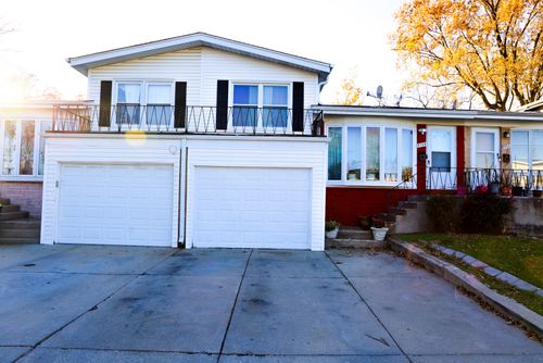 0-8904 Robin Dr, Des Plaines, IL, 60016-5403 | Card Image