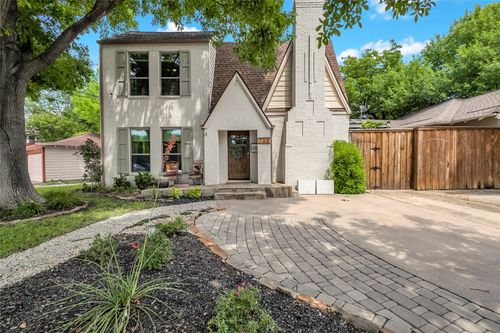 738 N Edgefield Ave, Dallas, TX, 75208-3615 | Card Image