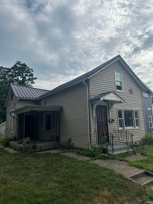 815 3rd St, Fort Wayne, IN, 46808-2611 | Card Image