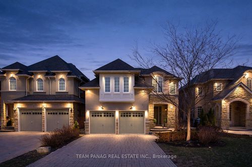9 Sorbonne Dr, Brampton, ON, L6P1W5 | Card Image