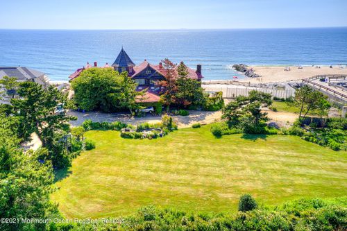 35 Ocean Ave, Monmouth Beach, NJ, 07750-1377 | Card Image