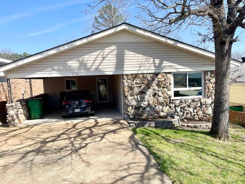 304 Parliament Dr, Horseshoe Bend, AR, 72512-3324 | Card Image