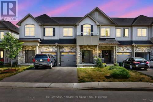 17 Churchlea Mews, Orillia, ON, L3V8K9 | Card Image