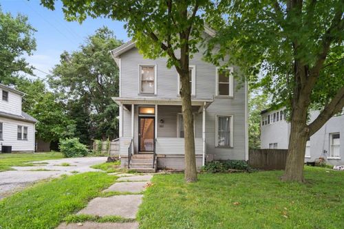 707 S Center St, Bloomington, IL, 61701-6450 | Card Image