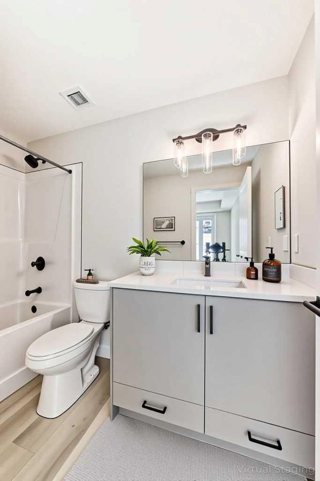 212 - 660 Shawnee Square Sw, Condo with 2 bedrooms, 2 bathrooms and 1 parking in Calgary AB | Image 4
