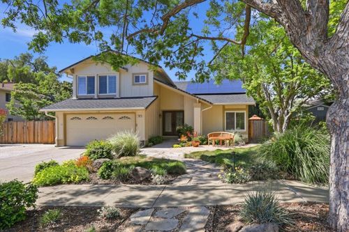488 Woodward Dr, Fremont, CA, 94536-4473 | Card Image