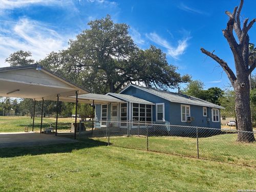 529 Avenue E, Poteet, TX, 78065 | Card Image