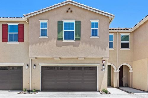 3171 Linwood St, Vista, CA, 92081-8118 | Card Image