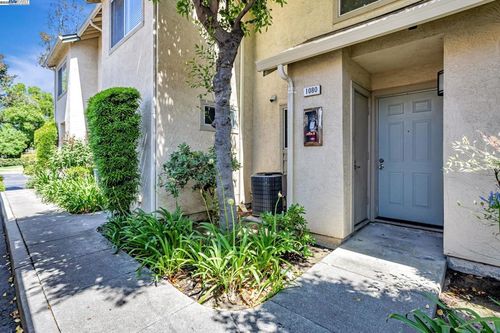 1080 Summerain Ct, San Jose, CA, 95122-3328 | Card Image