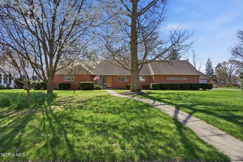 411 Orchard Ln, Findlay, OH, 45840-1135 | Card Image