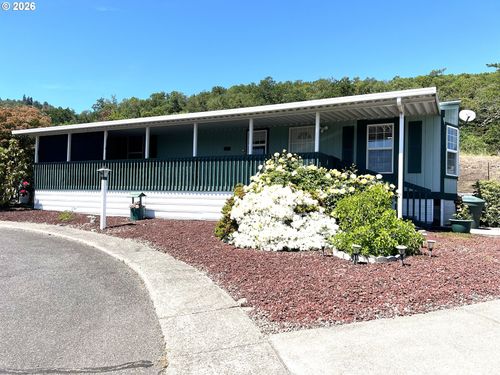 909 Shadow Ranch Ln, Roseburg, OR, 97470-6706 | Card Image