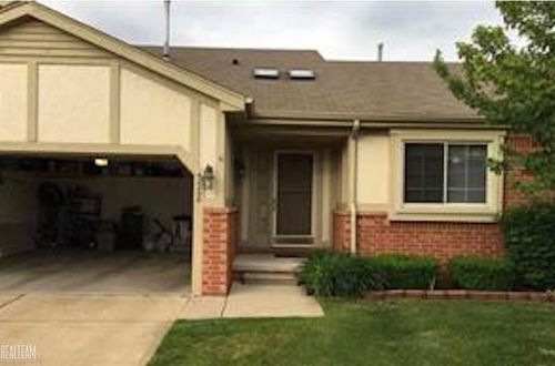 42200 Aspen Ct, Clinton Township, MI, 48038-5261 | Card Image