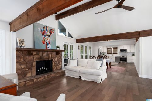 2233 Great Rock Rd, VESTAVIA HILLS, AL, 35216-2121 | Card Image