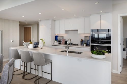 2404-485 W 42nd Ave, Vancouver, BC, V5Y0R6 | Card Image