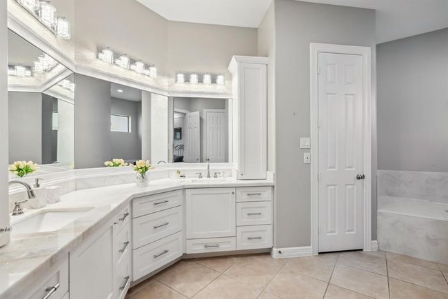 6611 Course View Ln, House other with 4 bedrooms, 5 bathrooms and 3 parking in Spring TX | Image 18