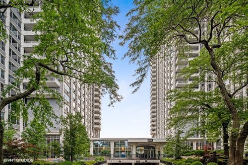 905-4250 N Marine Dr, Chicago, IL, 60613-1725 | Card Image