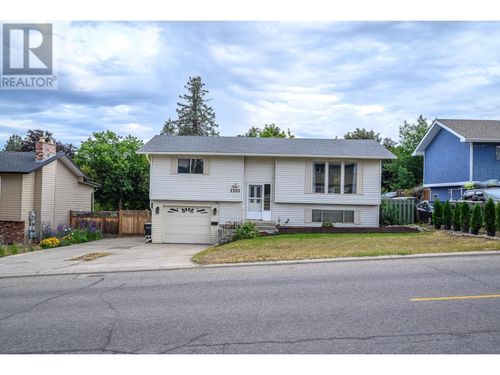 1301 43 Ave, Vernon, BC, V1T8J9 | Card Image