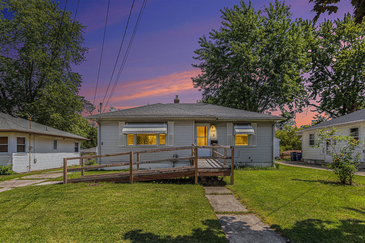 Houseman Ave, Grand Rapids, MI 49505