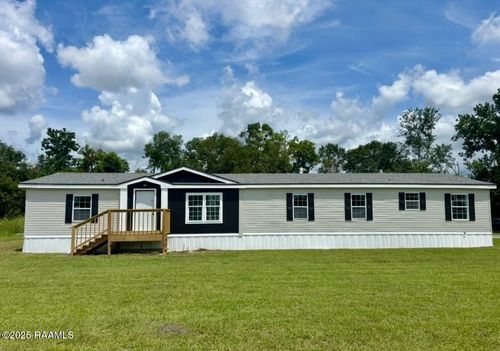 1075 Poydras Pl, Breaux Bridge, LA, 70517-7618 | Card Image