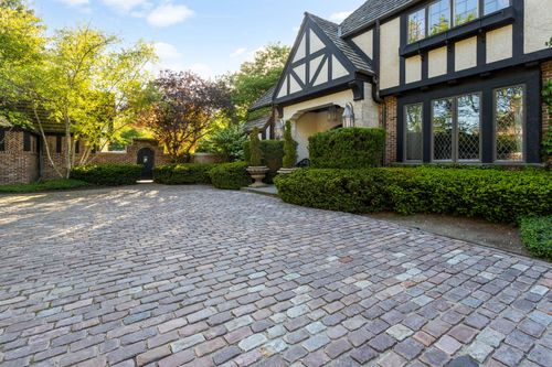 1490 Lake Rd, Lake Forest, IL, 60045-1471 | Card Image