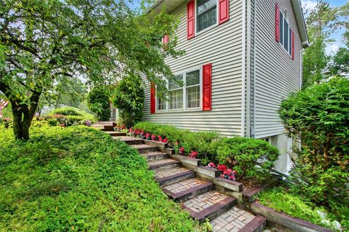 6 Sayer Rd, Blooming Grove, NY, 10914-5015 | Card Image
